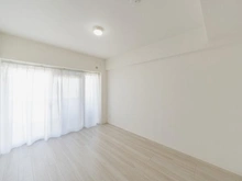 【千葉県/市川市南八幡】トマス本八幡 洋室