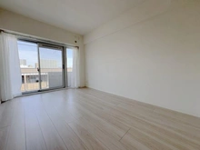 【千葉県/市川市南八幡】トマス本八幡 洋室