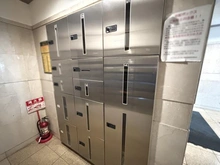 【千葉県/市川市八幡】ローズガーデン本八幡 壱番館 宅配BOX