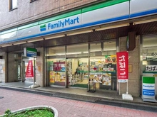 【千葉県/浦安市当代島】トーア浦安 A棟  ファミリーマート 浦安駅前店（現地より約650m）