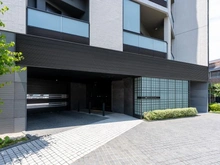 【千葉県/市川市市川】プラウド市川マークス エントランス