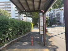 【千葉県/船橋市前原西】ウエリス津田沼 バス停「管理事務所前」（現地より約150m）