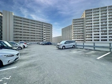 【千葉県/市川市島尻】クレストフォルム浦安ウィングステージ 駐車場