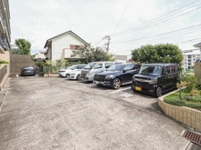 【千葉県/船橋市古作】西船橋ロイヤルハイツ 弐番館 駐車場