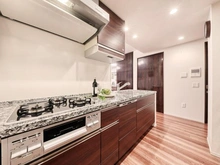 【千葉県/市川市市川南】プラウド市川 キッチン