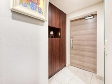 【千葉県/市川市市川南】プラウド市川 玄関