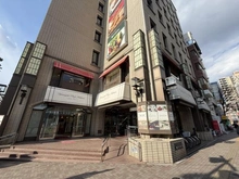 【千葉県/市川市市川】プラウド市川マークス ヤマザキプラザ市川（現地より約350m）