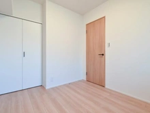 【千葉県/市川市富浜】ローズガーデンエムズ妙典イースト 洋室