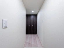 【千葉県/市川市南八幡】エクセレントシティ本八幡駅前サザンライズ 玄関