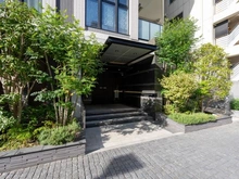 【千葉県/市川市南八幡】エクセレントシティ本八幡駅前サザンライズ エントランス