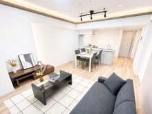 【千葉県/市川市原木】スカイタウン西船橋 リビング：※家具調度品等は販売価格に含まれておりません