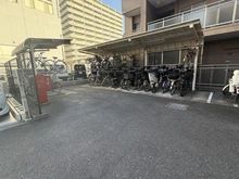 【千葉県/市川市南八幡】ヒルズ本八幡プレシャスコート 駐輪場