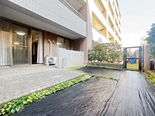 【千葉県/市川市南八幡】ヒルズ本八幡プレシャスコート 専用庭