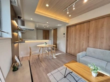 【東京都/港区芝浦】キョウエイハイツ田町 リビング：※家具・調度品等は販売価格に含まれておりません