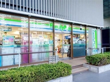 【東京都/港区芝】カテリーナ三田タワースイート　ウエストアーク ファミリーマート田町駅北店（現地より約100m）