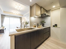 【東京都/渋谷区恵比寿南】プラウド恵比寿ヒルサイドガーデン キッチン：家具調度品は価格に含まれません