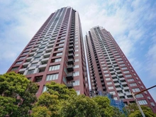 【東京都/港区台場】ザ・タワーズ台場　THE TOWERS DAIBA  EAST 外観：左側の建物