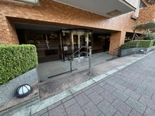 【東京都/港区白金台】白金台ハウス エントランス