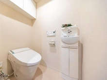 【東京都/豊島区駒込】リビオレゾン駒込六義園イースト トイレ