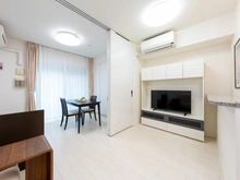 【東京都/目黒区下目黒】パークリュクス目黒 リビング・ダイニング：（奥）洋室