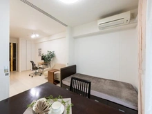 【東京都/目黒区下目黒】パークリュクス目黒 洋室：（奥）リビングダイニング