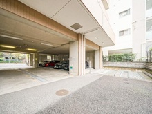 【東京都/荒川区西日暮里】ジェイシティ西日暮里 駐車場