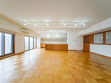 【東京都/品川区上大崎】マンション雅叙苑 4号棟 LDK：木材を使用した室内