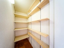 【東京都/品川区上大崎】マンション雅叙苑 4号棟 収納