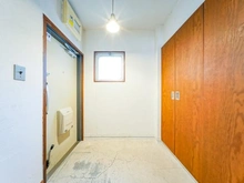 【東京都/品川区上大崎】マンション雅叙苑 4号棟 玄関