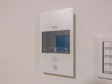 【東京都/板橋区宮本町】レジェンド板橋本町II オートロック操作パネル：TVモニター付きです。