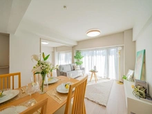 【東京都/板橋区成増】アルス成増 リビング・ダイニング：（奥）洋室