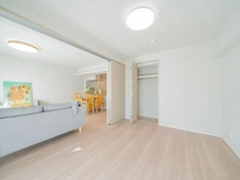 【東京都/板橋区成増】アルス成増 洋室：（左）リビングダイニング