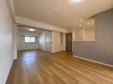 【埼玉県/朝霞市本町】ライオンズマンション朝霞本町第二 LDK：（奥）サービスルーム（納戸）