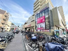 【東京都/板橋区桜川】レジデンシャル上板橋パークゲート ダイソー　コモディイイダ上板橋店（現地より約65m）