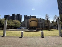 【埼玉県/ふじみ野市西】アイムふじみ野西三番館 敷地内：広場があり、お子様の遊び場としてもご利用いただけます。