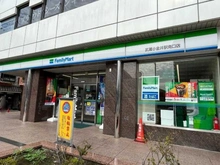 【東京都/小金井市本町】ユニーブル武蔵小金井スイート ファミリーマート武蔵小金井駅南口店（現地より約50m）