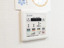 【東京都/練馬区豊玉南】ヴィークコート豊玉サウス 浴室乾燥機操作パネル