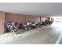 【埼玉県/和光市白子】クリオ西高島平弐番館 バイク置き場