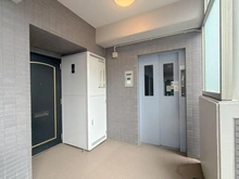 【埼玉県/朝霞市栄町】アルブル朝霞 共用部：エレベーター