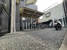 【東京都/板橋区赤塚】レーベンハイム下赤塚 駐輪場