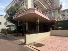 【埼玉県/朝霞市三原】コーラルハイツ志木II 弐号棟 アプローチ