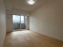 【東京都/板橋区本町】グローリオ板橋本町 洋室：約7.7帖