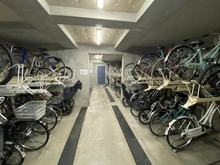 【東京都/世田谷区経堂】経堂レジデンス 共用施設：駐輪場