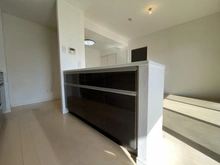 【埼玉県/ふじみ野市うれし野】サンデュエルふじみ野 キッチン：キッチン後ろのカウンターには収納がございます。