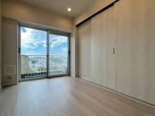 【東京都/板橋区前野町】志村坂上見次公園マンション 洋室：約5.0帖