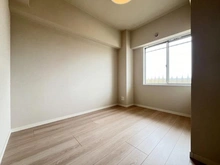 【東京都/板橋区前野町】志村坂上見次公園マンション 洋室：約4.9帖