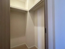 【埼玉県/和光市白子】J-シティオ・メイツ和光 ウォークインクローゼット