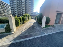 【埼玉県/和光市白子】J-シティオ・メイツ和光 アプローチ