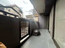 【東京都/板橋区徳丸】レーベンハイム東武練馬 バルコニー：リフォーム中（12月時点）