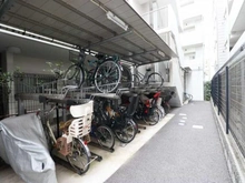 【神奈川県/川崎市中原区上丸子天神町】エクセレントスクエア新丸子 駐輪場